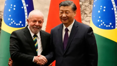 China defende soberania brasileira e propõe ampliar cooperação