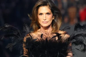 Cindy Crawford vai fazer cirurgia plástica? "O meu marido é contra"