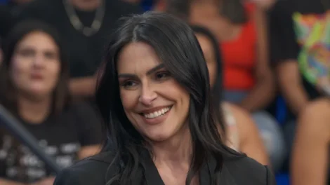 Cleo relembra assédio após sucesso em novela