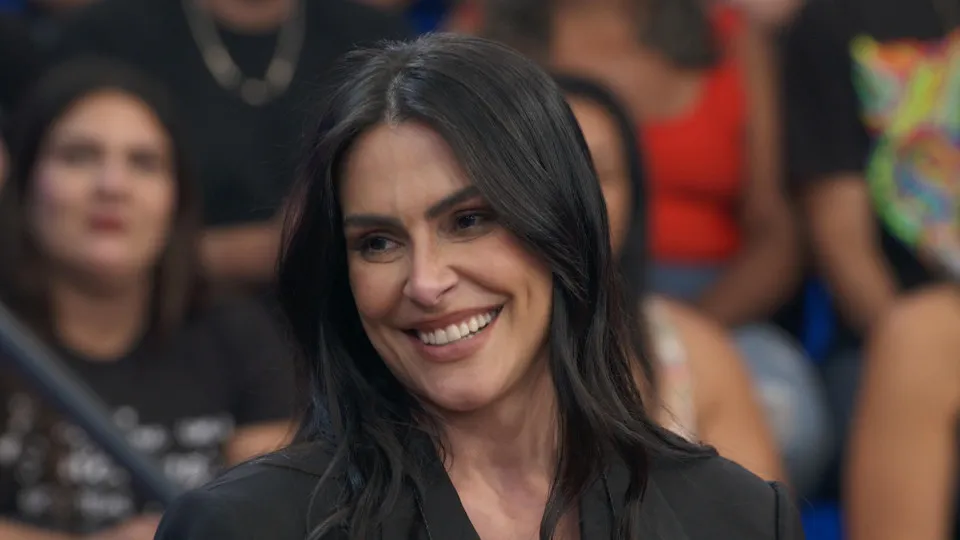 Cleo relembra assédio após sucesso em novela