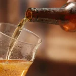 Cliente se irrita com preço de cerveja e tenta matar dono de loja em SC