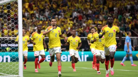 Colômbia vence RD Congo e garante vaga na fase eliminatória da Copa