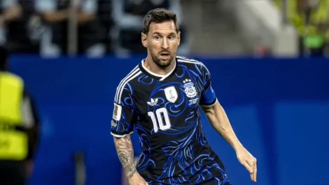 Com gol de Messi, Argentina bate Jordânia e faz segunda melhor campanha da Copa