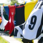 Como lavar camisa de futebol sem estragar estampas e tecidos