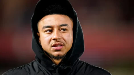 Corinthians libera Lingard para acompanhar funeral do avô na Inglaterra