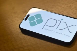 Decisão dos EUA tem efeito incerto sobre Pix, e governo teme eventuais sanções a instituições financeiras