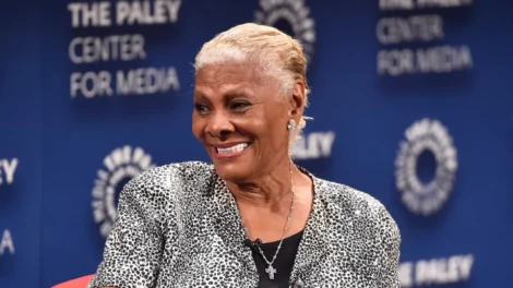 Dionne Warwick anuncia shows no Brasil em turnê de despedida dos palcos