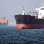 EUA lançam novos ataques contra Irã; forças iranianas fecham Ormuz