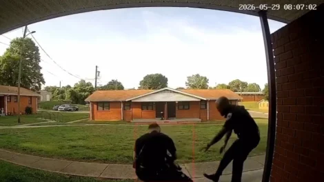 EUA: policial é demitido por agredir violentamente mulher durante prisão