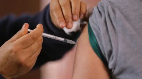 Estado de São Paulo amplia vacinação contra a gripe para toda a população