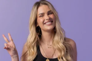 'Eu mesma já vi três', diz Yasmin Brunet sobre suposta aparição de Ovni no Paraná