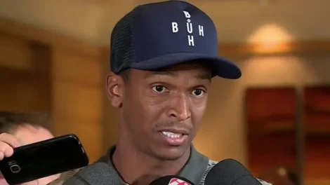 Ex-atacante Jô é preso em Belo Horizonte por dívida de pensão alimentícia