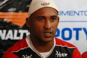 Ex-atacante do Athletico-PR e Santa Cruz é assassinado a tiros em SC