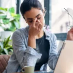 Fadiga e dores no corpo podem indicar doenças autoimunes em mulheres