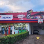 Farmácias São Paulo investe em lojas personalizadas e experiências para atrair clientes durante a Copa