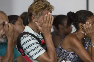 Fatia de pessimistas com economia do Brasil cai de 35% para 26%, diz Datafolha