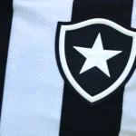 Fifa encerra transfer ban do Botafogo no caso Almada, e clube tem 5 punições
