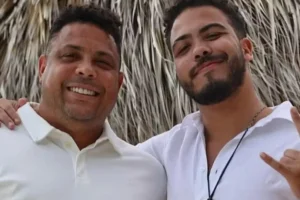 Filho de Ronaldo rebate rótulo de 'nepo baby' e reage a críticas nas redes