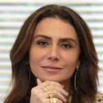 Gi Antonelli faz procedimento íntimo para combater envelhecimento