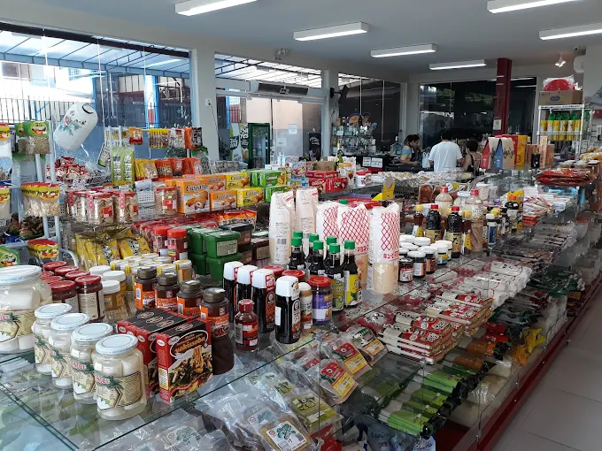 Há 25 anos vendendo produtos japoneses, equipe da Loja da Alice torce para o Japão nesta partida 