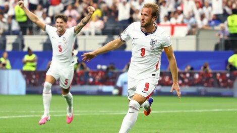 Harry Kane sobra em campo e Inglaterra bate Croácia por 4 a 2 na Copa