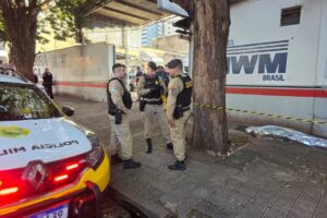 Homem é assassinado no centro de Maringá na manhã desta sexta-feira (19)
