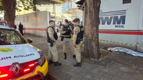 Homem é assassinado no centro de Maringá na manhã desta sexta-feira (19)