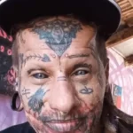 Homens armados invadem casa, fazem chamada de vídeo e matam tatuador em MT