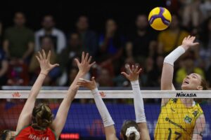 Invicto, Brasil enfrenta campeãs olímpicas na Liga das Nações de Vôlei