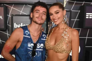 João Lucas nega gravidez de Sasha Meneghel após gesto em festa de aniversário
