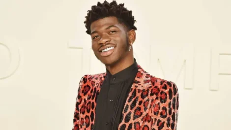 Lil Nas X diz que está em reabilitação e que tem transtorno bipolar