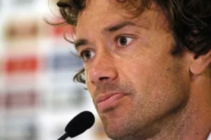 Lugano diz que Cristiano Ronaldo terá 'pênaltis a favor' na Copa e cita Messi no Qatar