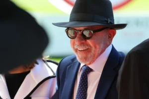 Lula diz que Neymar é "o primeiro convocado home office"; vídeo