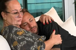Mãe de Neymar manda recado antes da possível estreia do filho na Copa