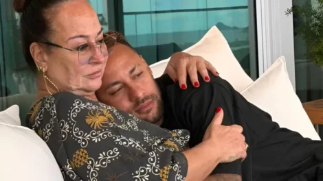 Mãe de Neymar manda recado antes da possível estreia do filho na Copa