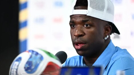 Mais experiente, Vini Jr. afirma que Brasil "chega para ser campeão"