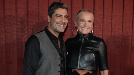 Marido de Xuxa discute com seguidora ao sair em defesa de Rodrigo Branco