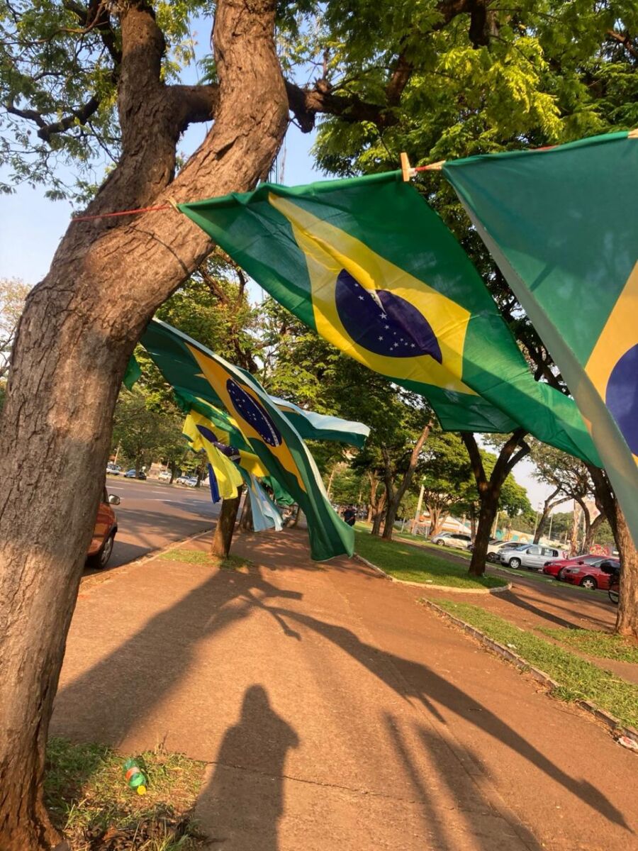 Maringá Post vai às ruas de Maringá para fazer cobertura da torcida maringaense