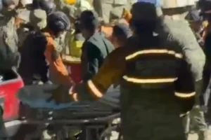 Menino de 11 anos encontrado vivo três dias após terremoto na Venezuela