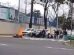 Motocicleta pega fogo após colisão contra carro em avenida de Maringá; VÍDEO