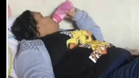 Mulher de 37 anos finge ter 12 e é adotada por família em Santa Catarina