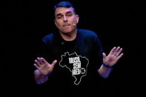 'Neymar é craque', diz Flávio Bolsonaro em resposta a comentário de Lula