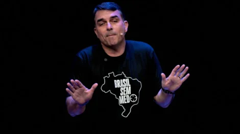 'Neymar é craque', diz Flávio Bolsonaro em resposta a comentário de Lula