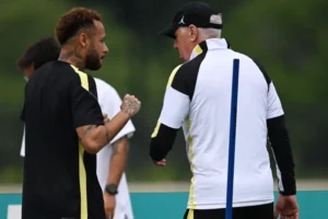 Neymar não viaja com a Seleção e está fora do jogo com o Haiti