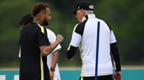 Neymar não viaja com a Seleção e está fora do jogo com o Haiti