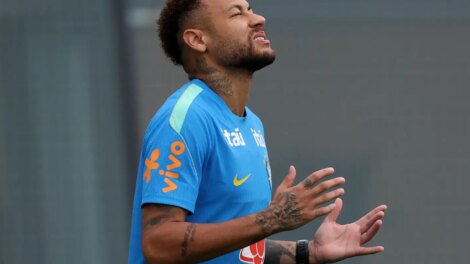 Neymar treina sem restrições com o grupo pelo segundo dia seguido