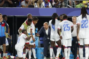 Nova regra da Fifa elimina cinco seleções antes da última rodada