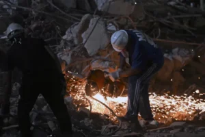 Número de mortos em terremotos na Venezuela sobe para 589, diz regime