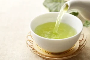 O que acontece com seu corpo ao tomar chá verde todos os dias?