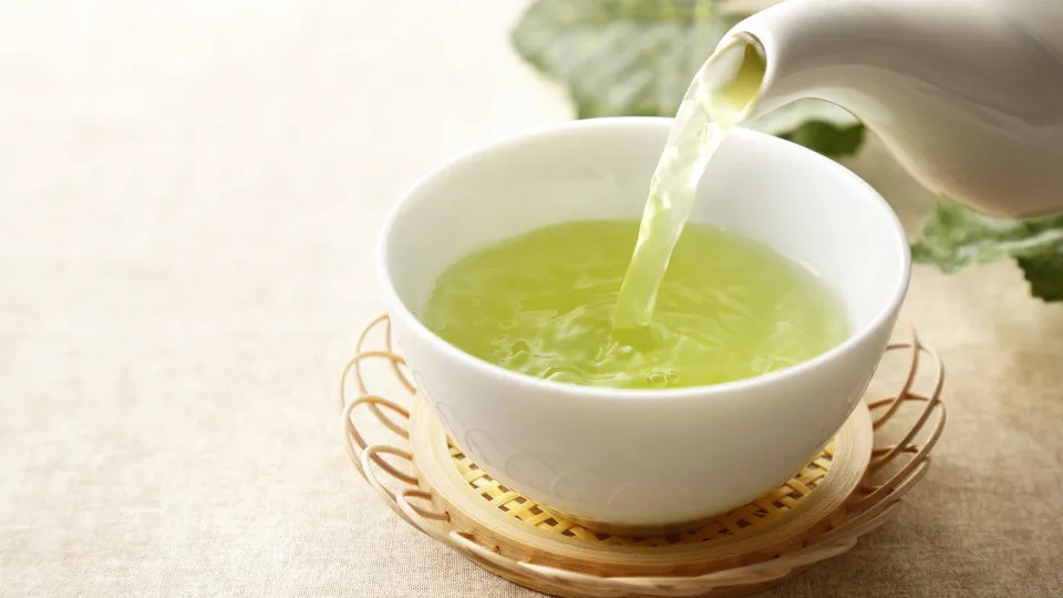 O que acontece com seu corpo ao tomar chá verde todos os dias?